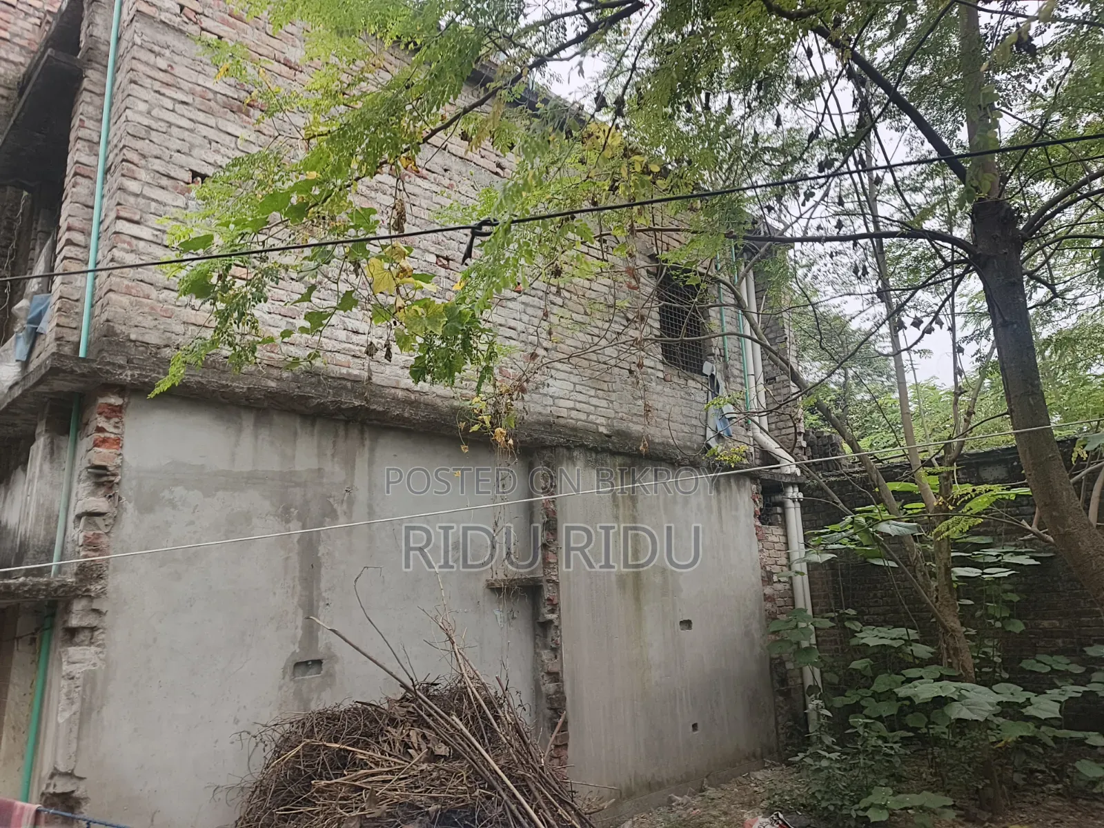 কম দামে ছাত্রাবাস টি বিক্রই হবে