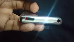 অ্যাপল ১২৮ জিবি সিলভার