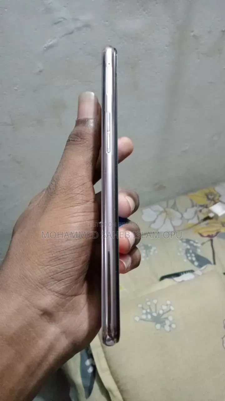 Oppo A3s ৩২ জিবি গোল্ড