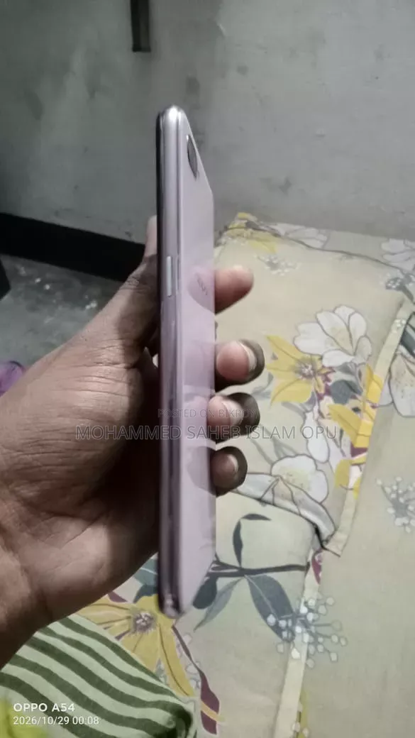 Oppo A3s ৩২ জিবি গোল্ড