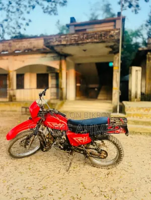 Runner XTREET 150 2016 Red