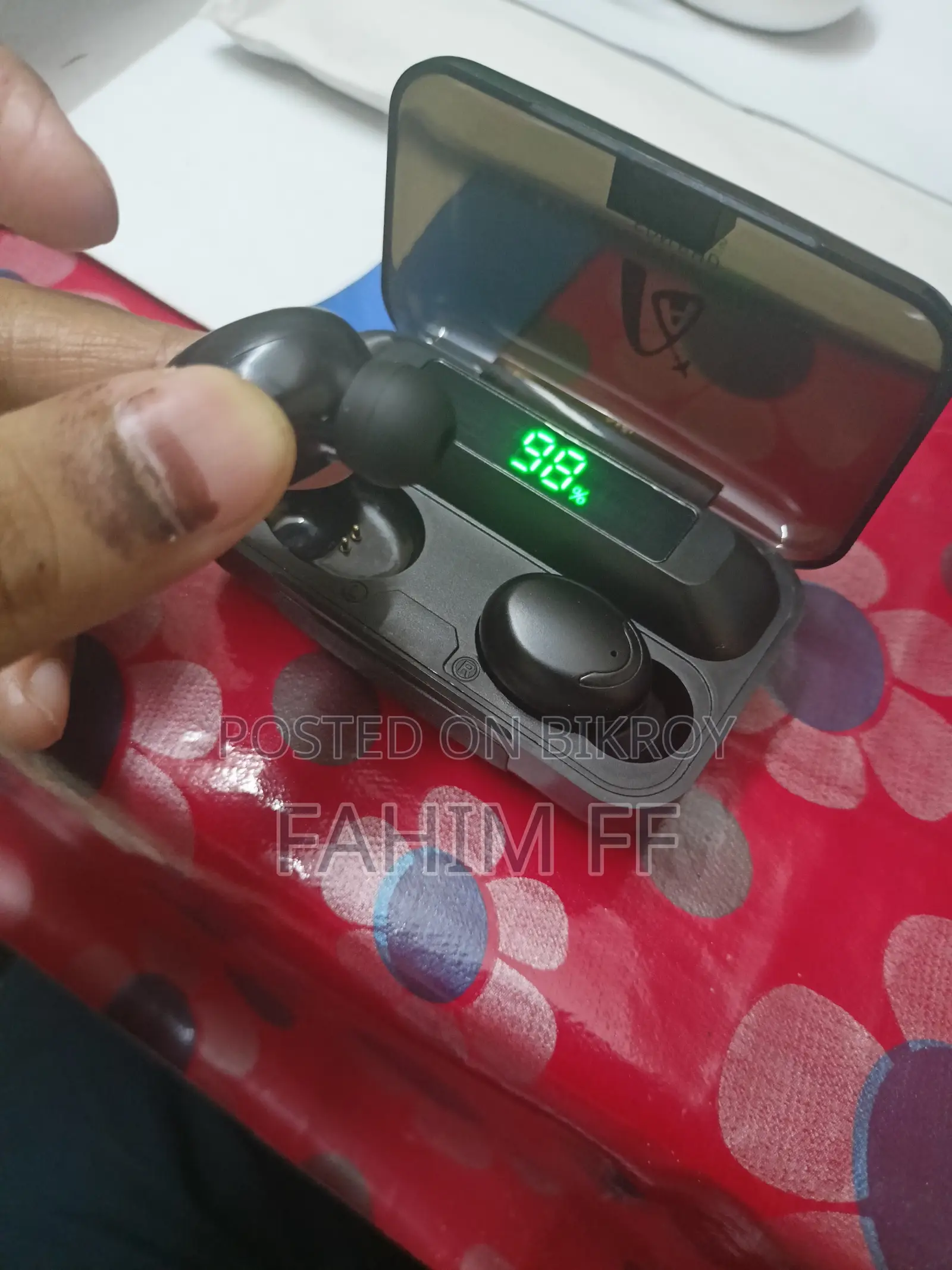 এফ৯ টিডব্লিউএস ওয়্যারলেস ইয়ারবাডস