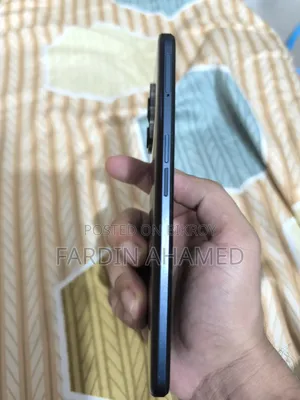 Realme 9 5G (India) 128 GB Black
