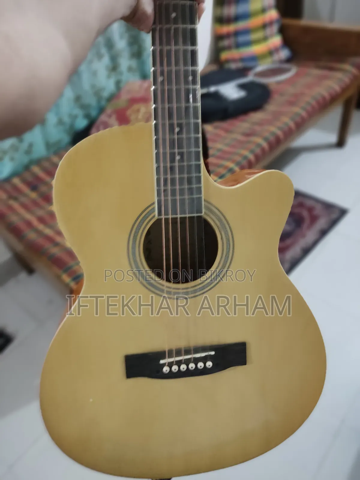Axe AG 51-N Guitar