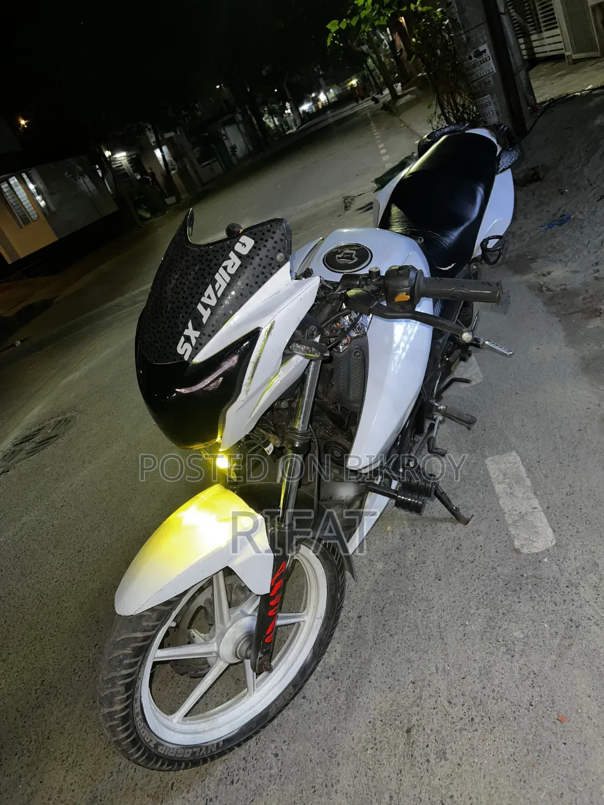 TVS Apache RTR 160 2V 2015 White