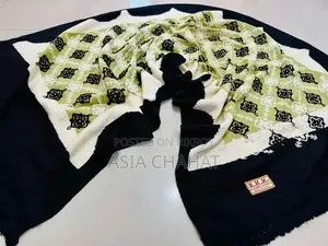 Premium Quality Woolen Shawl 
🥰🥰