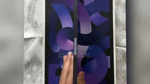 Apple iPad Air (2022) 256 GB Gray