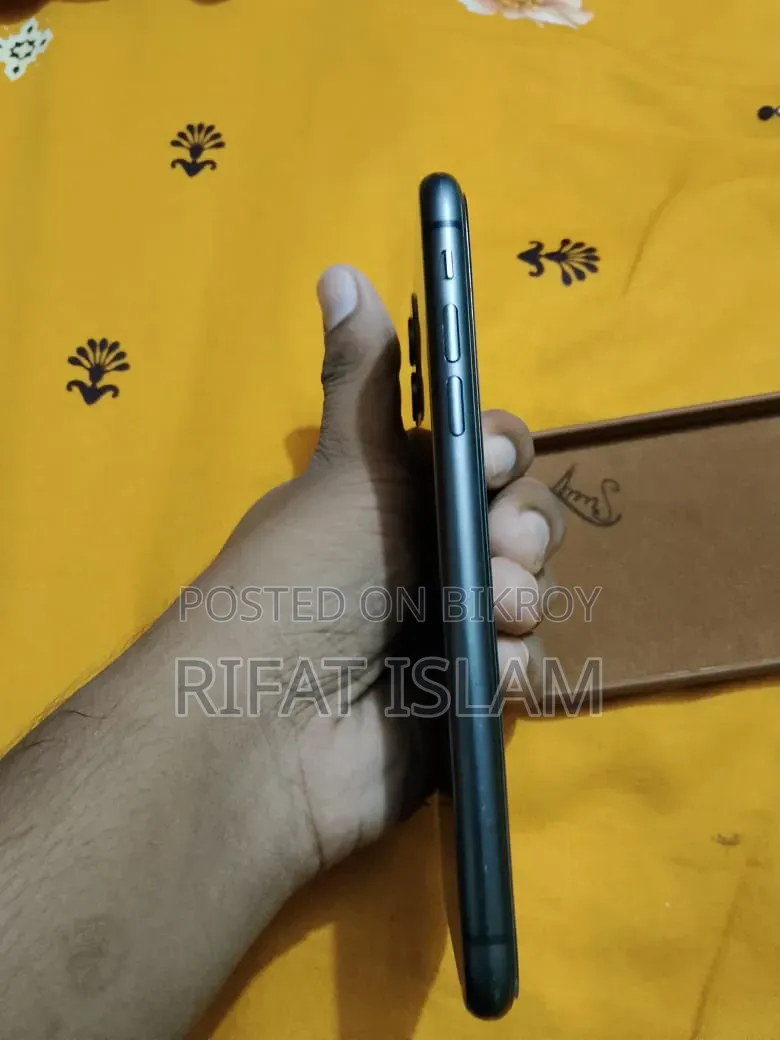 অ্যাপল আইফোন ১১ ৬৪ জিবি ব্ল্যাক