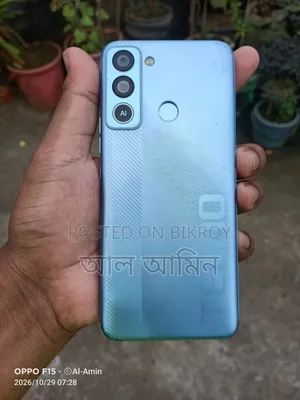 টেকনো ৩২ জিবি নীল