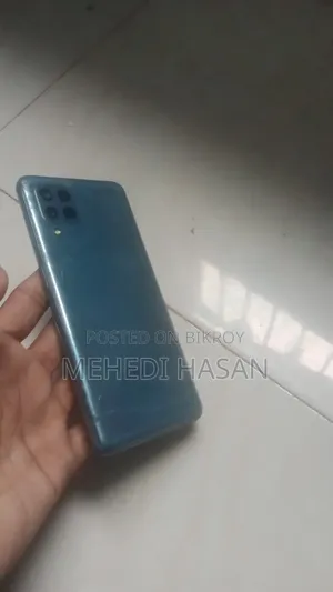 স্যামসাং গ্যালাক্সি এম৩২ ১২৮ জিবি