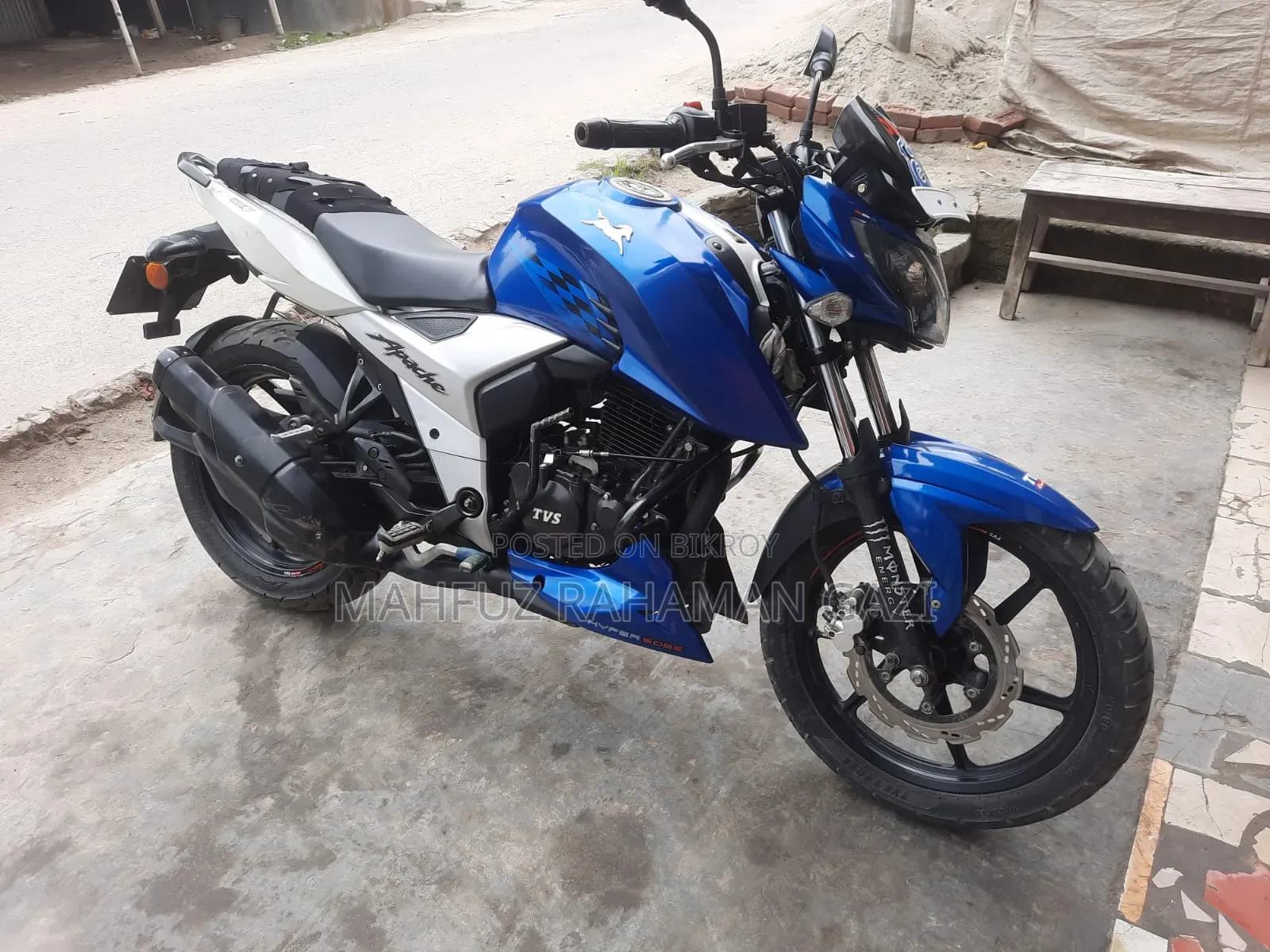 TVS Apache 160 4V 2020 Blue