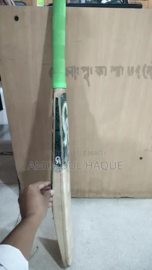 CA 12000 Player Edition Cricket Bat
