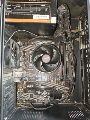 Desktop Computer MSI model 8GB AMD Ryzen 5 SSD 256GB