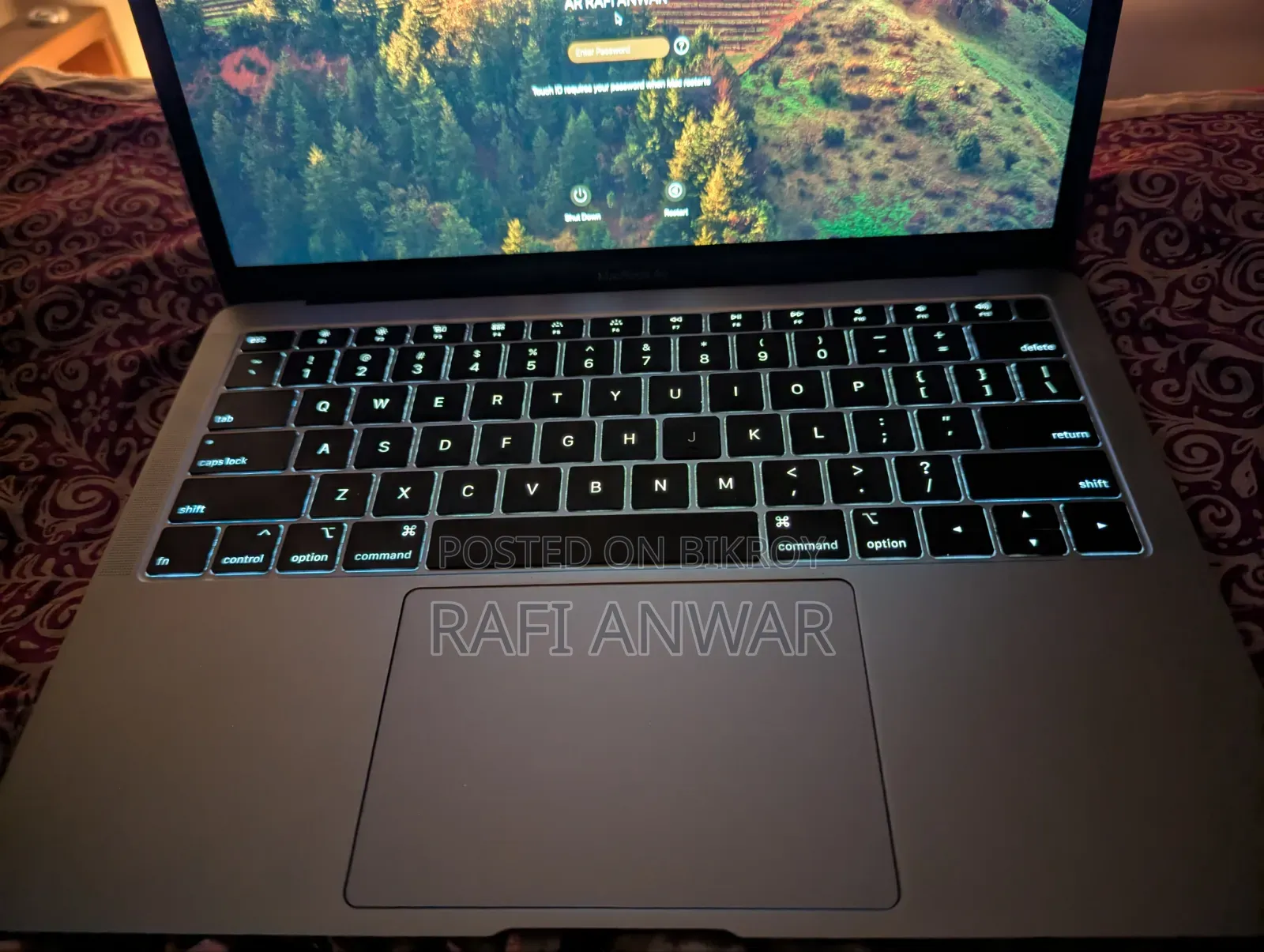 Laptop Apple MacBook 2018 8GB Intel Core i5 SSD 128GB