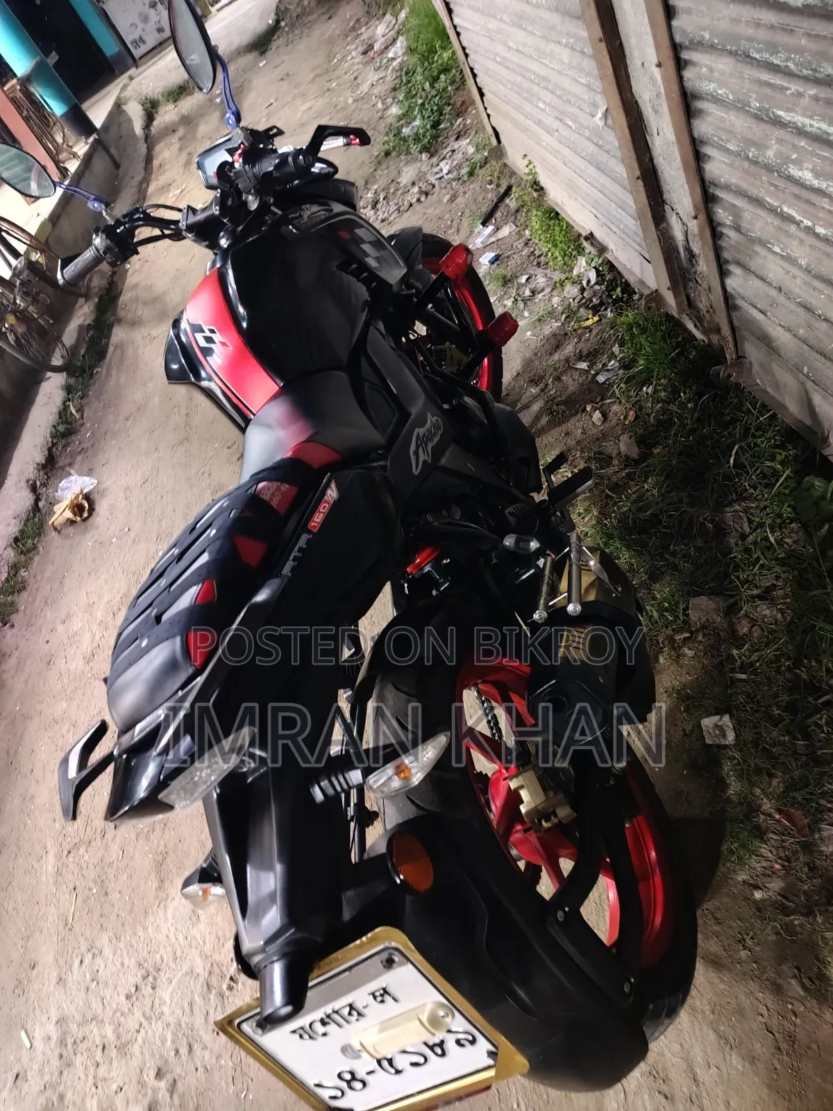 টিভিএস অ্যাপাচি আরটিআর ১৬০ ৪ভি ২০২১ কালো