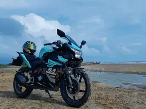 হোন্ডা সিবিআর ২০১৫ ব্লু
