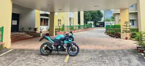 Honda CBR 2015 Blue