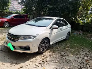 Honda Grace 1.5 Hybrid FWD 2016 Pearl