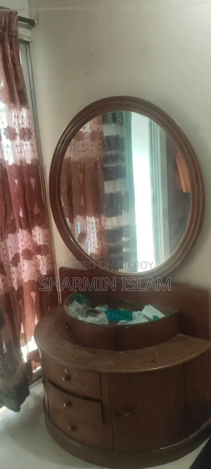 সেগুন কাঠের ড্রেসিং টেবিল