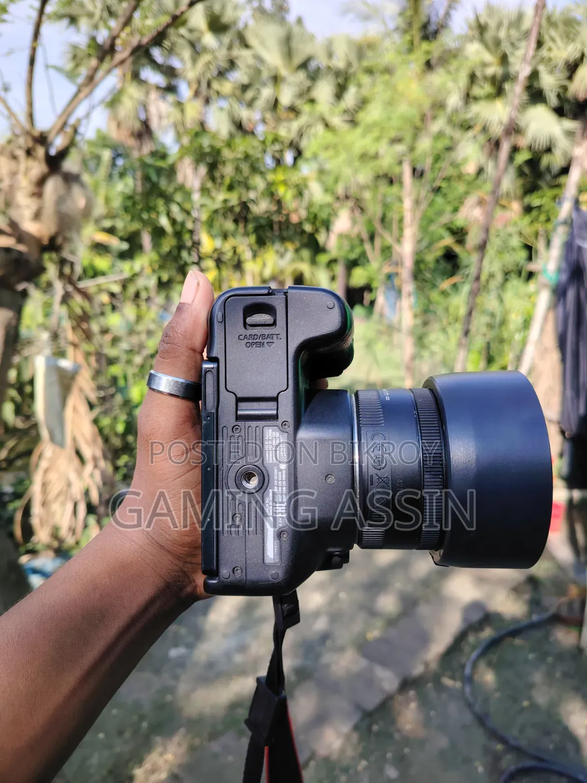ক্যানন ২০০ডি+ ৫০ মিমি +৩ টা ব্যাটারি +২ টা চার্জার + ব্যাগ