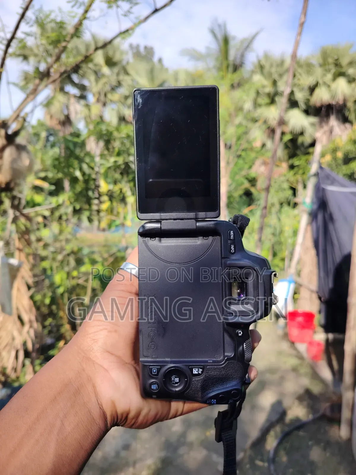 ক্যানন ২০০ডি+ ৫০ মিমি +৩ টা ব্যাটারি +২ টা চার্জার + ব্যাগ