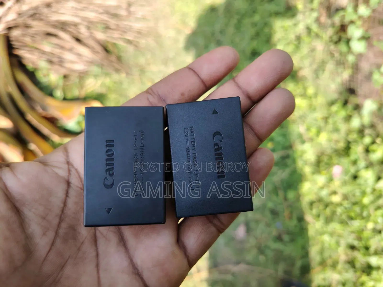 ক্যানন ২০০ডি+ ৫০ মিমি +৩ টা ব্যাটারি +২ টা চার্জার + ব্যাগ