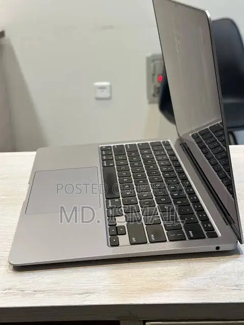 Laptop Apple MacBook Pro 2020 M1 8GB Apple M1 SSD 256GB