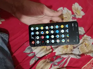 Vivo V21 128 GB
