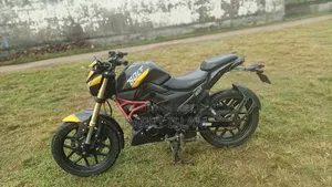 Runner Bolt 165R 2022 Black