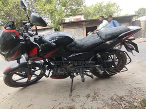 বাজাজ পালসার ১৫০ ২০২১ কালো