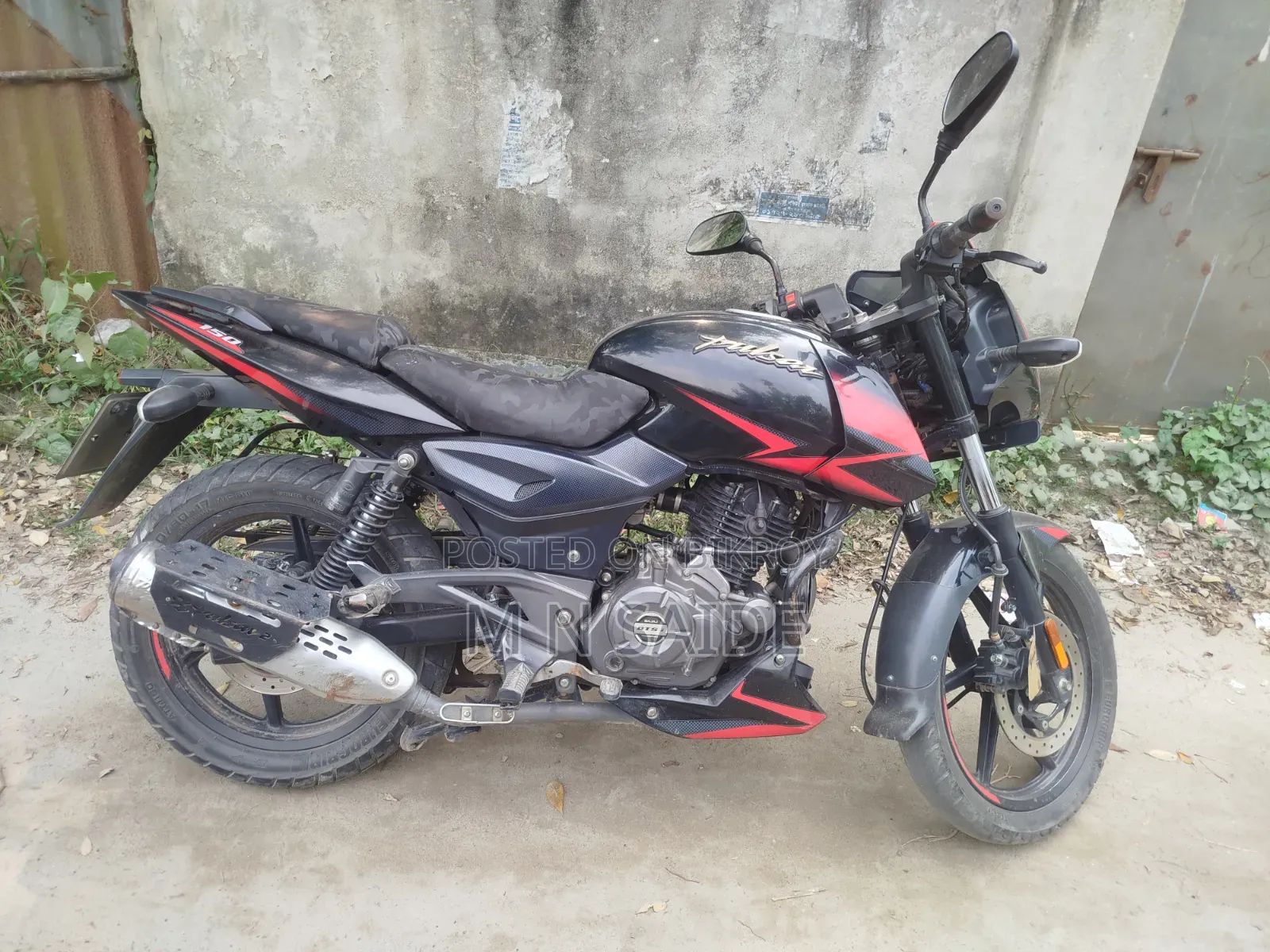 বাজাজ পালসার ১৫০ ২০২১ কালো