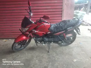 Hero Glamour 2016 Red