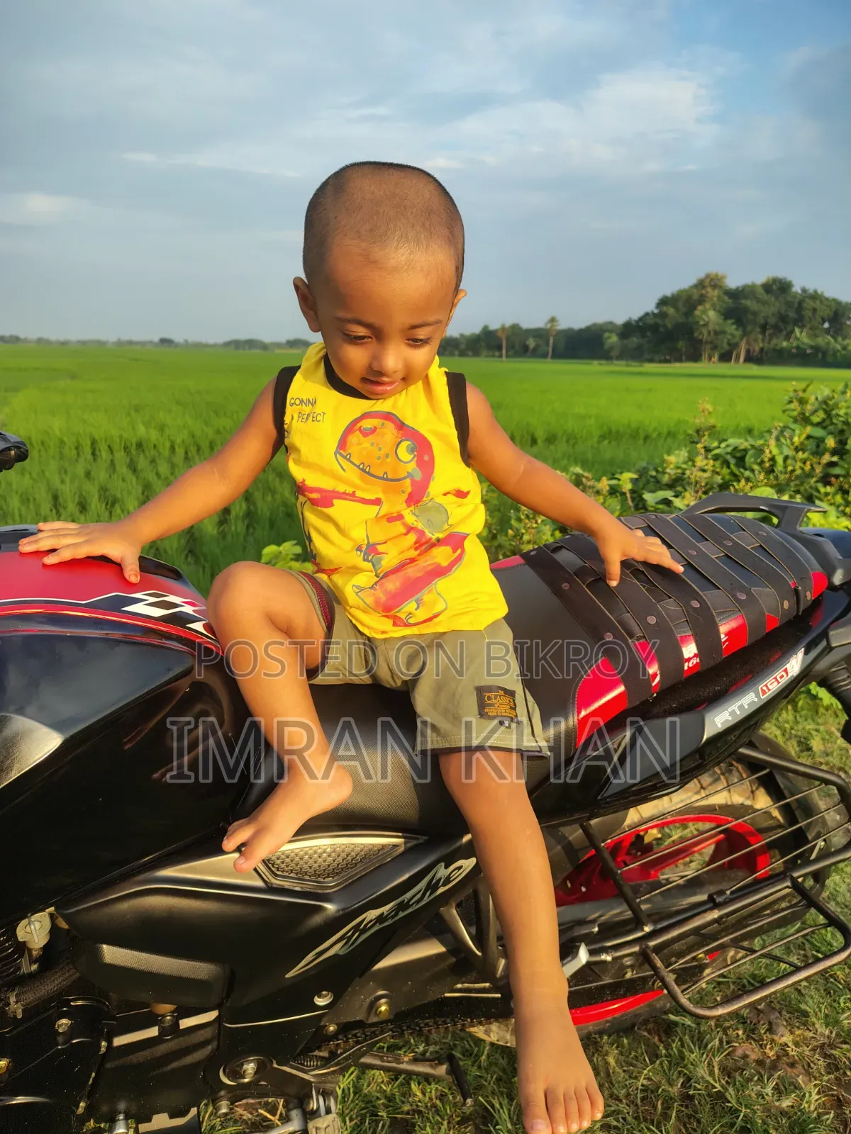 টিভিএস অ্যাপাচি আরটিআর ১৬০ ৪ভি ২০২১ কালো