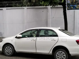 টয়োটা এক্সিও ১.৫ জি ২ডব্লিউডি ২০১০ পার্ল