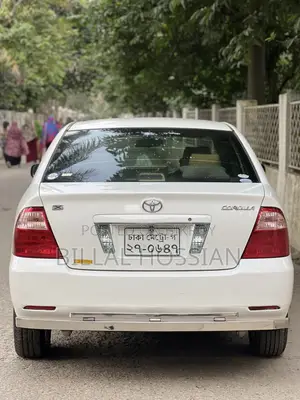 টয়োটা করোল্লা ২০০৫ সিলভার