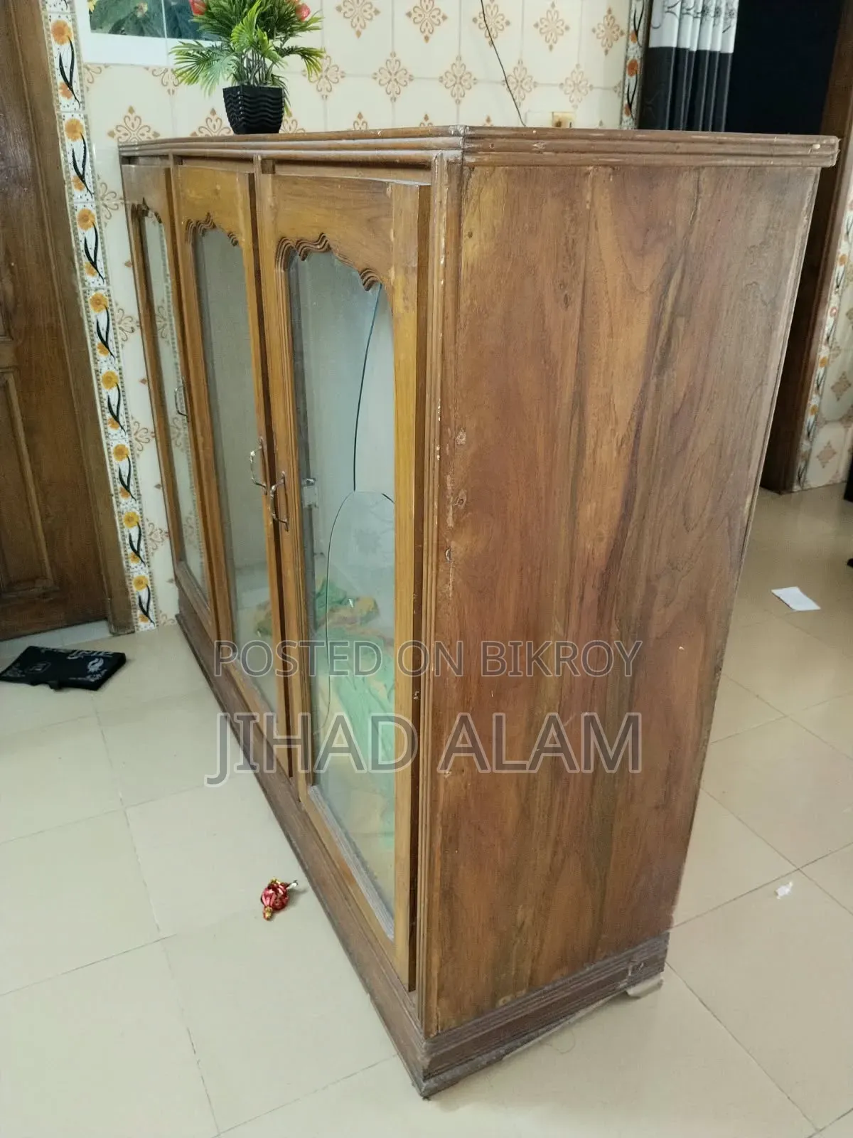 ফার্নিচার বিক্রির জন্য