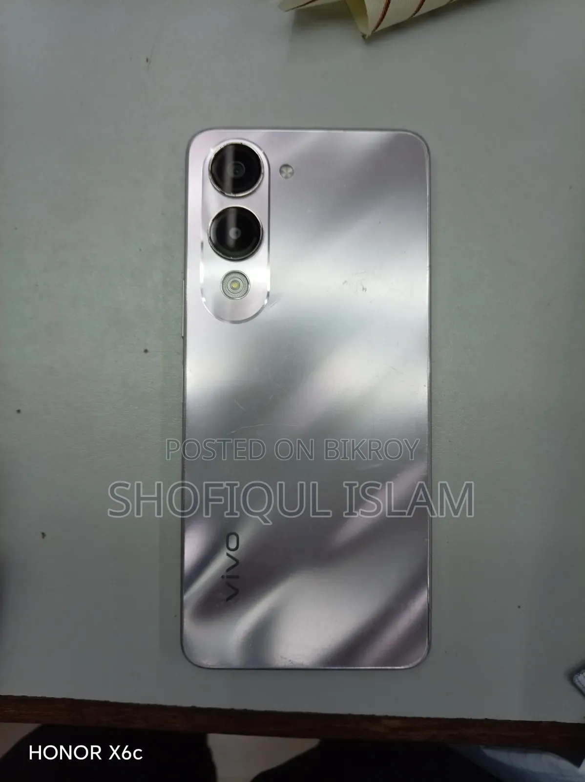 Vivo Y04 64 GB Gold