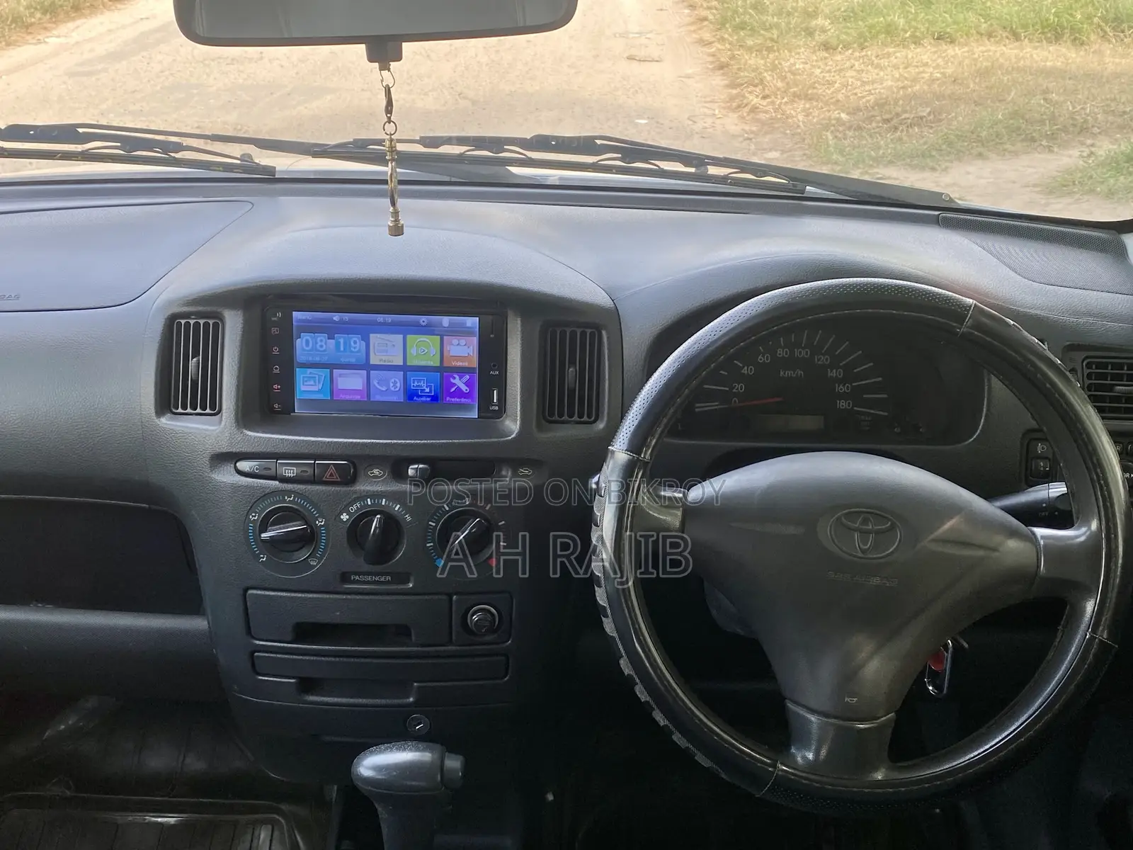 Toyota Probox 1.5 GL Two-Wheel Drive 2005 Silver