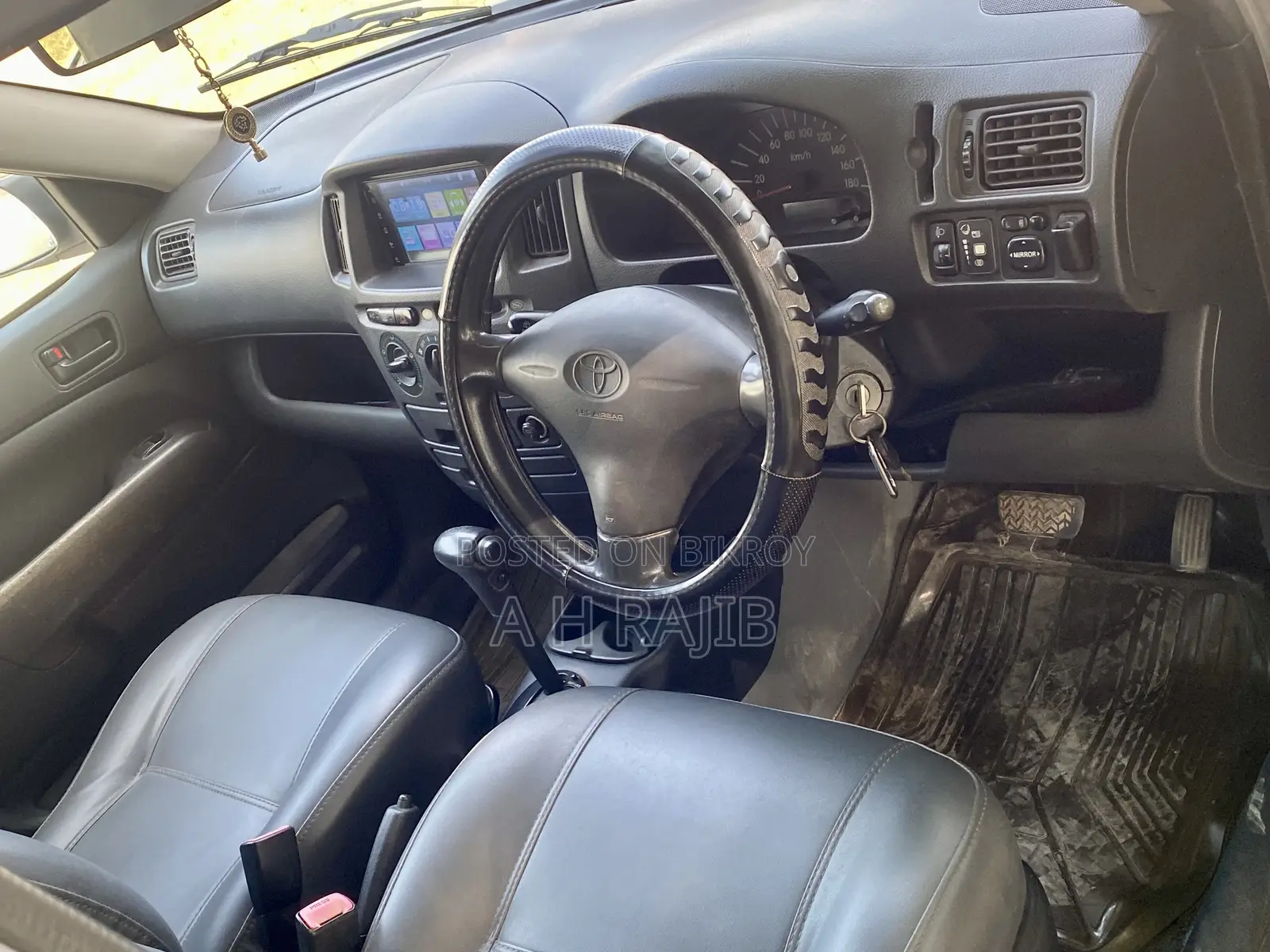 Toyota Probox 1.5 GL Two-Wheel Drive 2005 Silver