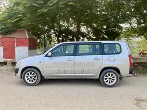 Toyota Probox 1.5 GL Two-Wheel Drive 2005 Silver