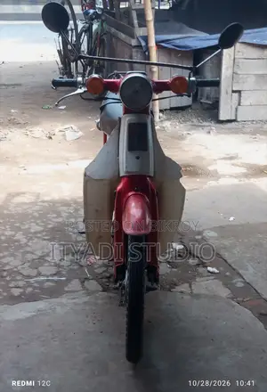 Honda 2003 Red