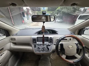 Toyota Raum 1.5 Four-Wheel Drive 2003 Silver