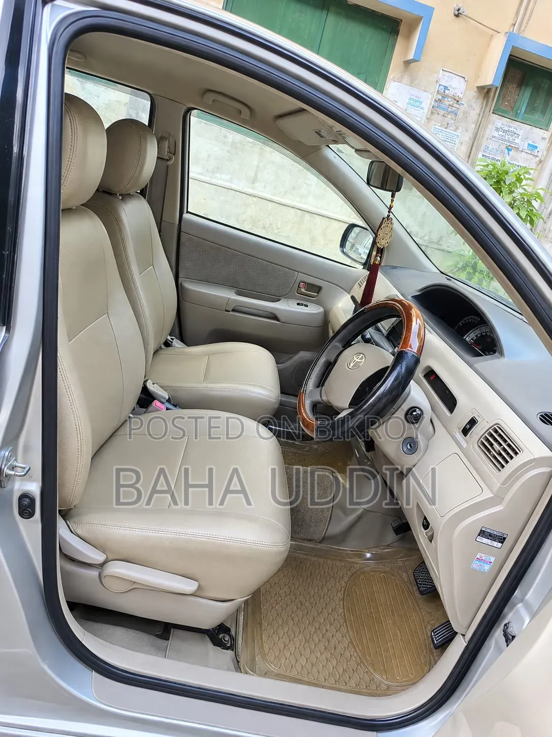 Toyota Raum 1.5 Four-Wheel Drive 2003 Silver