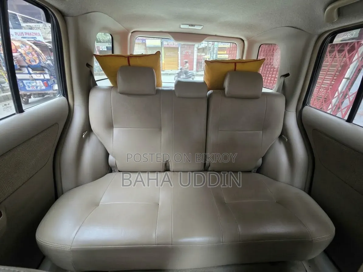 Toyota Raum 1.5 Four-Wheel Drive 2003 Silver