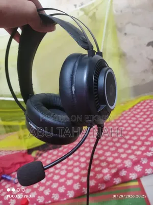 হেডফোন