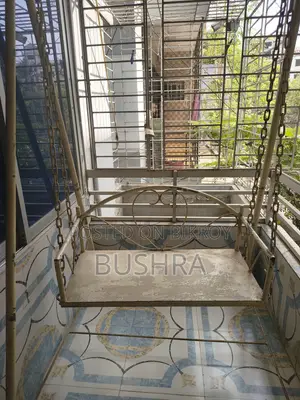 লোহার দোলনা বিক্রি