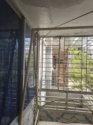 লোহার দোলনা বিক্রি