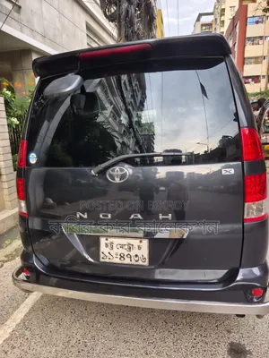 টয়োটা নোয়া ২০০৩ কালো