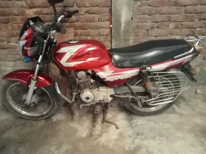 Bajaj CT 100 2025 Black