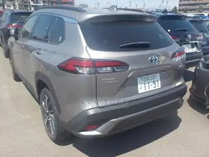 Toyota Corolla Cross 2021 Brown